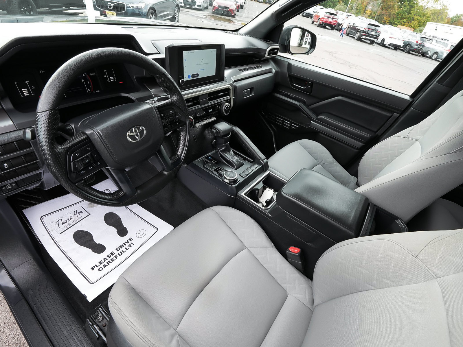 Used 2024 Toyota Tacoma SR5 AWD/4WD image 17