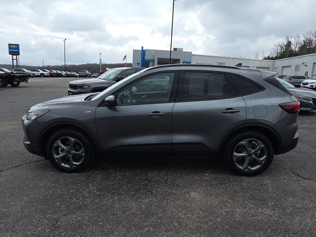 Used 2025 Ford Escape ST-Line Select image 5