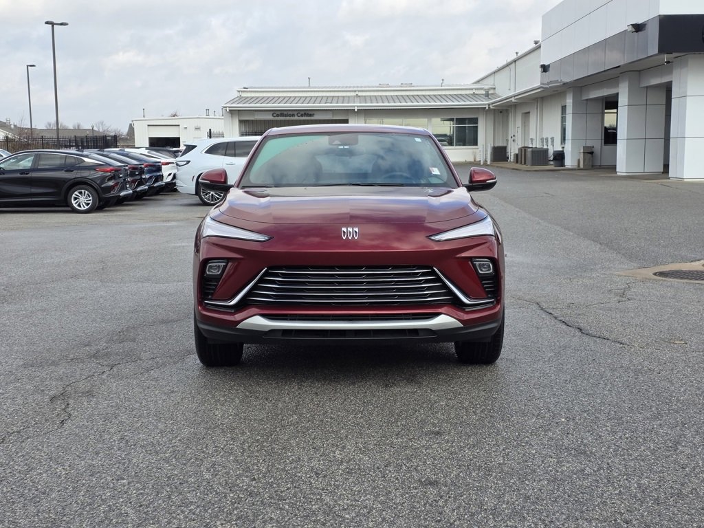 Used 2024 Buick Envista Preferred image 2