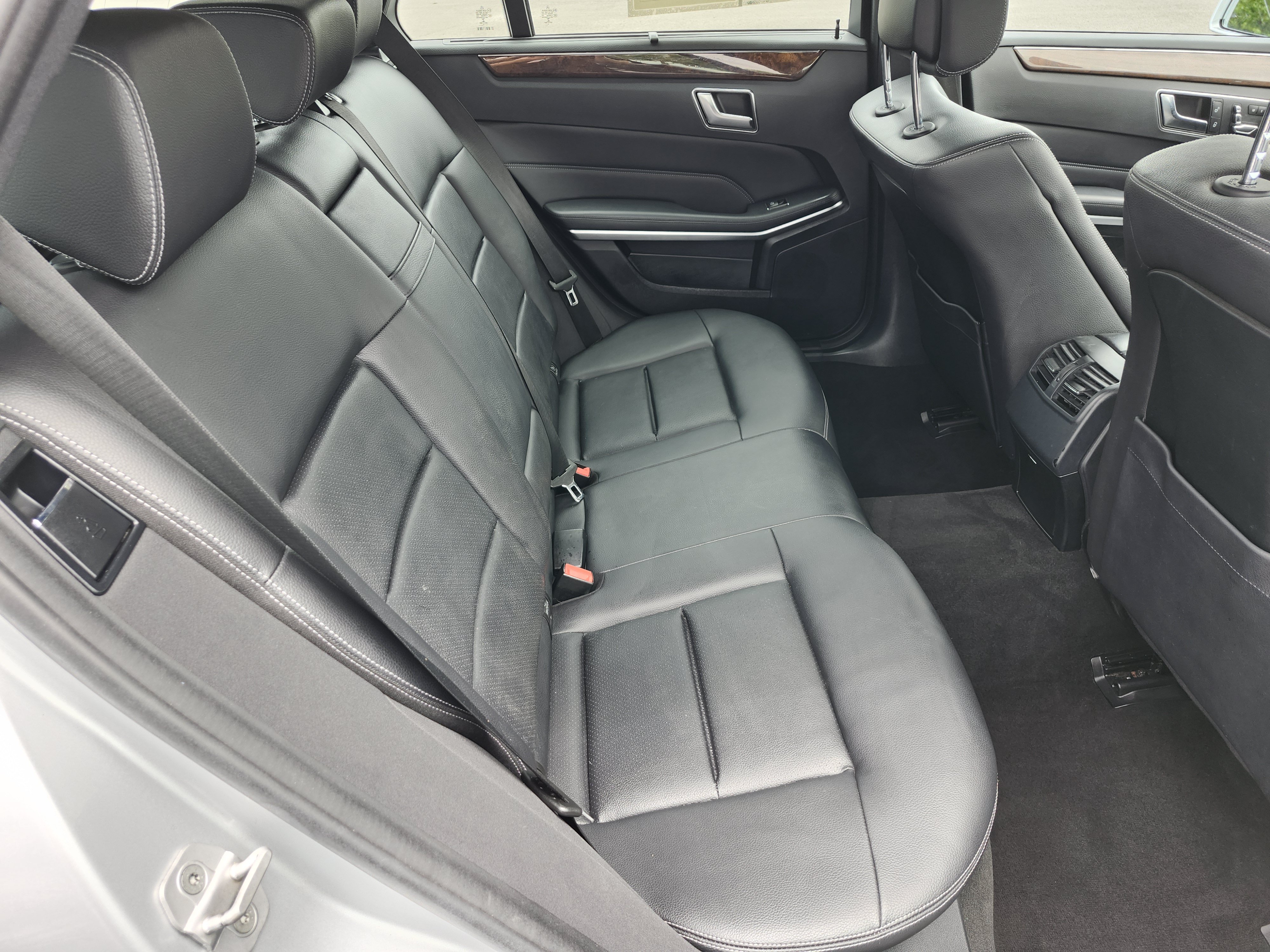 Used 2014 Mercedes-Benz E 350 4MATIC Wagon image 18