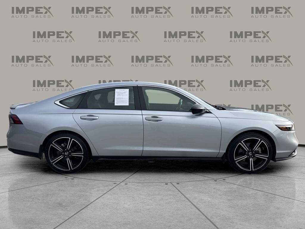 Used 2025 Honda Accord Sport image 6