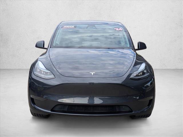 Used 2024 Tesla Model Y Long Range RWD image 2