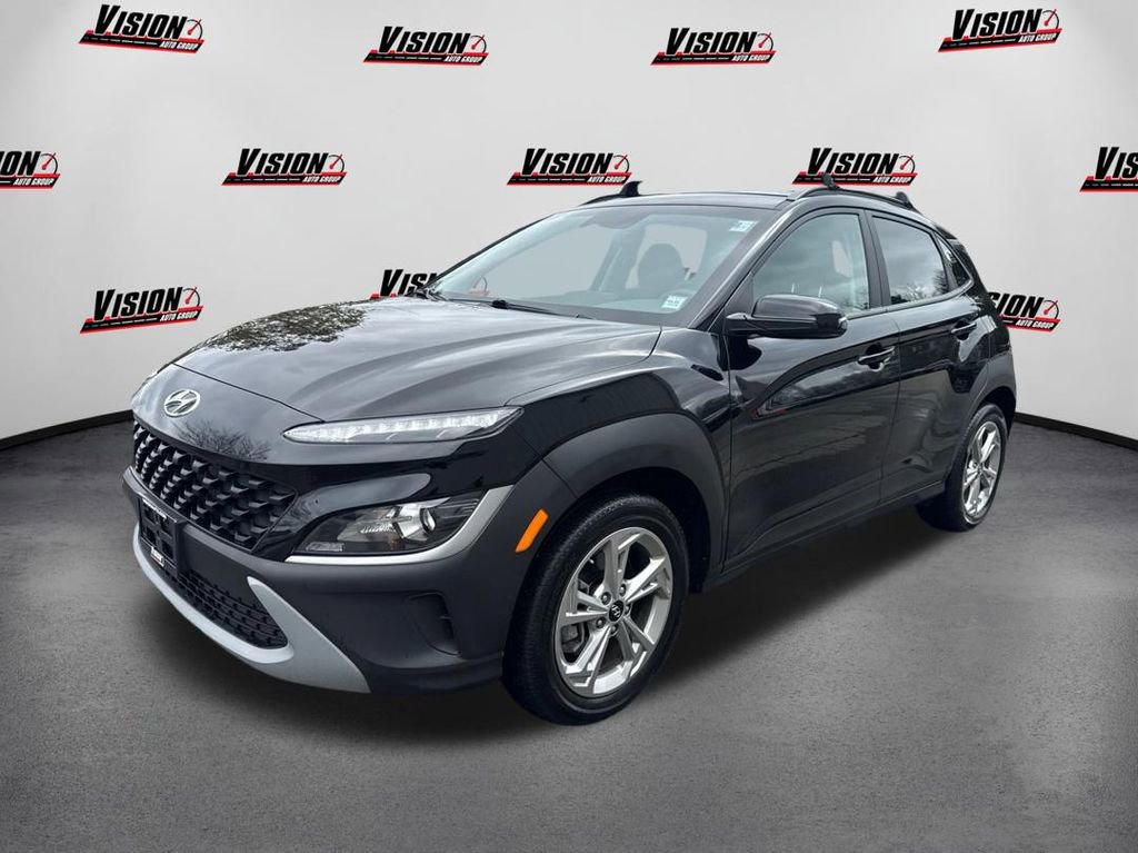 Used 2023 Hyundai Kona SEL image 1