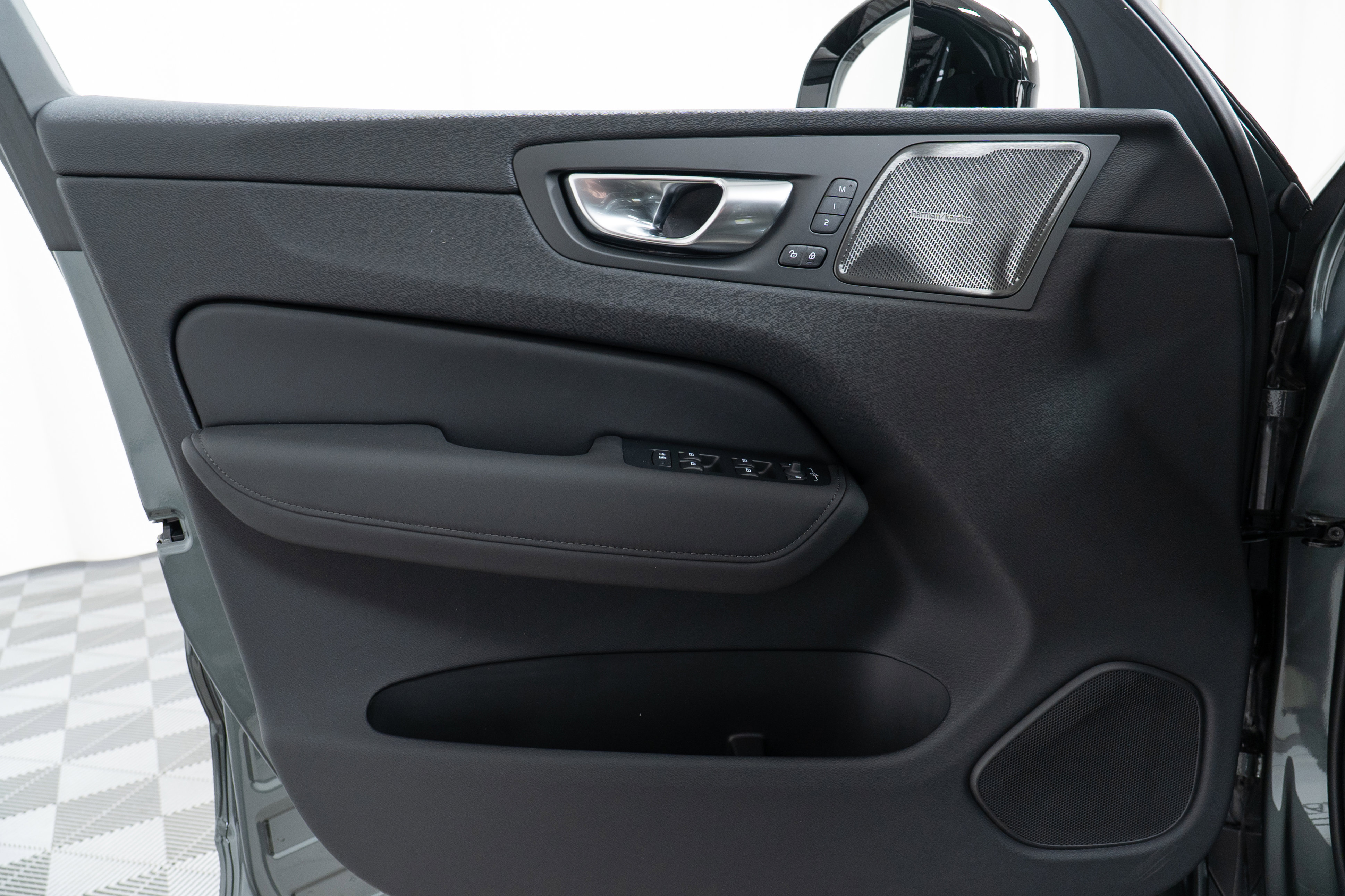 New 2026 Volvo XC60 B5 Plus w/ Climate Package image 11