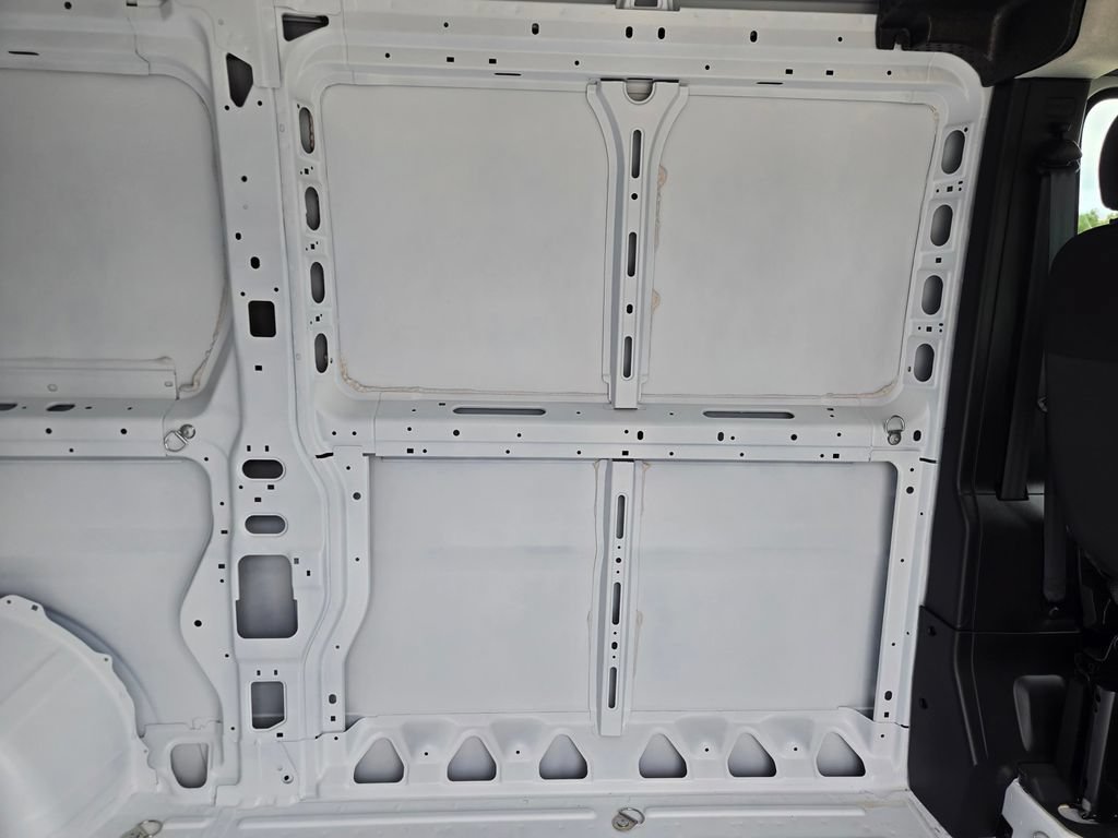 Used 2023 RAM ProMaster 2500 w/ Driver Convenience Group FWD image 13