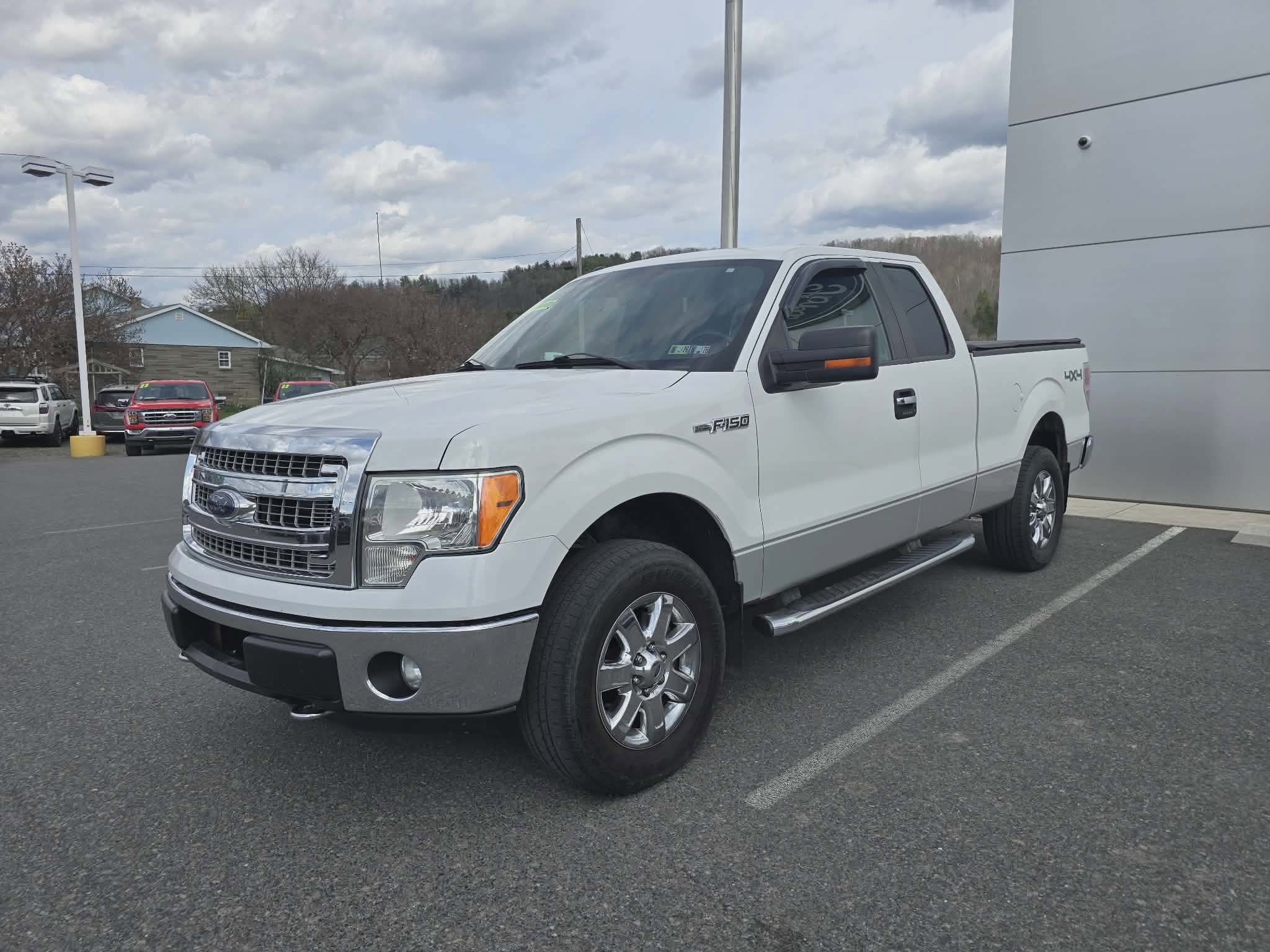 Used 2013 Ford F150 XLT w/ XLT Chrome Pkg image 8