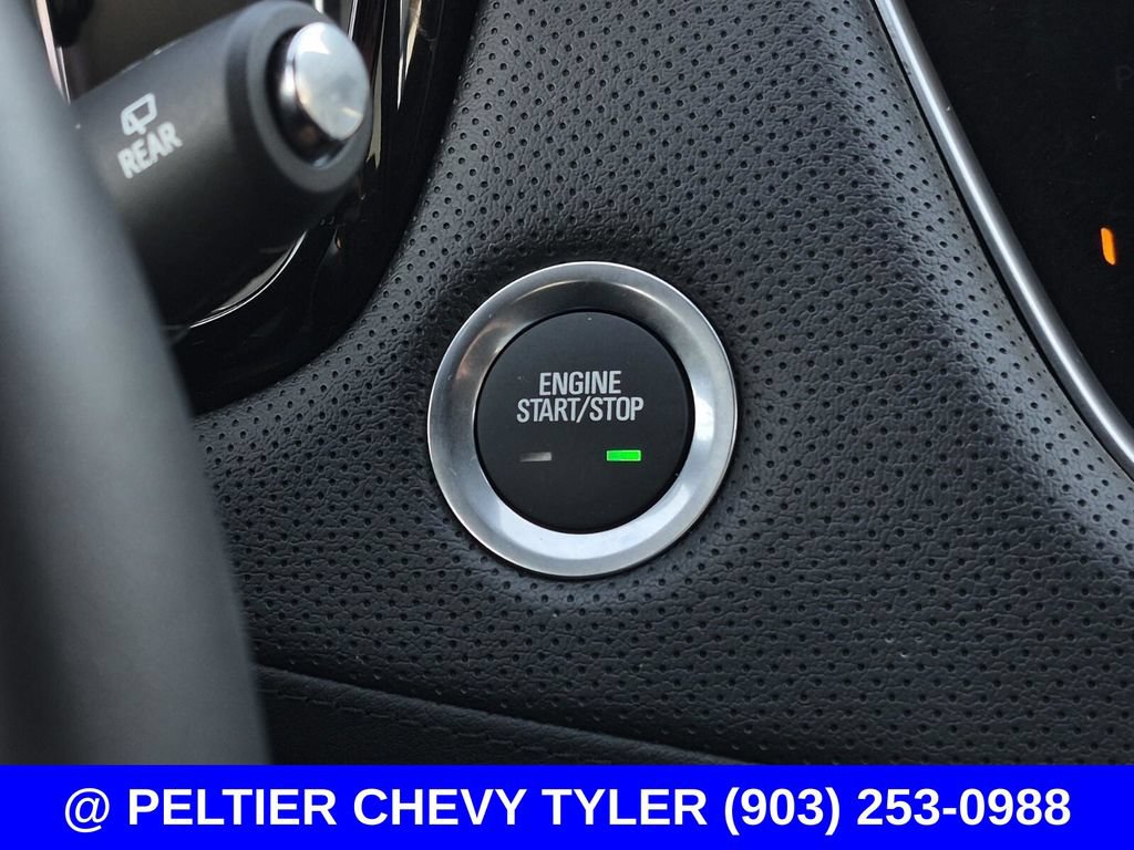 Used 2025 Cadillac XT6 Luxury FWD image 31