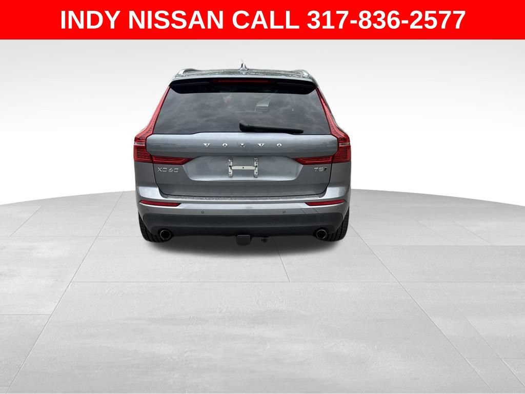 Used 2018 Volvo XC60 T5 Momentum w/ Vision Package AWD/4WD image 6