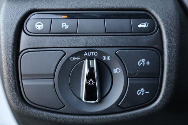 Used 2023 INFINITI QX50 Luxe FWD image 30