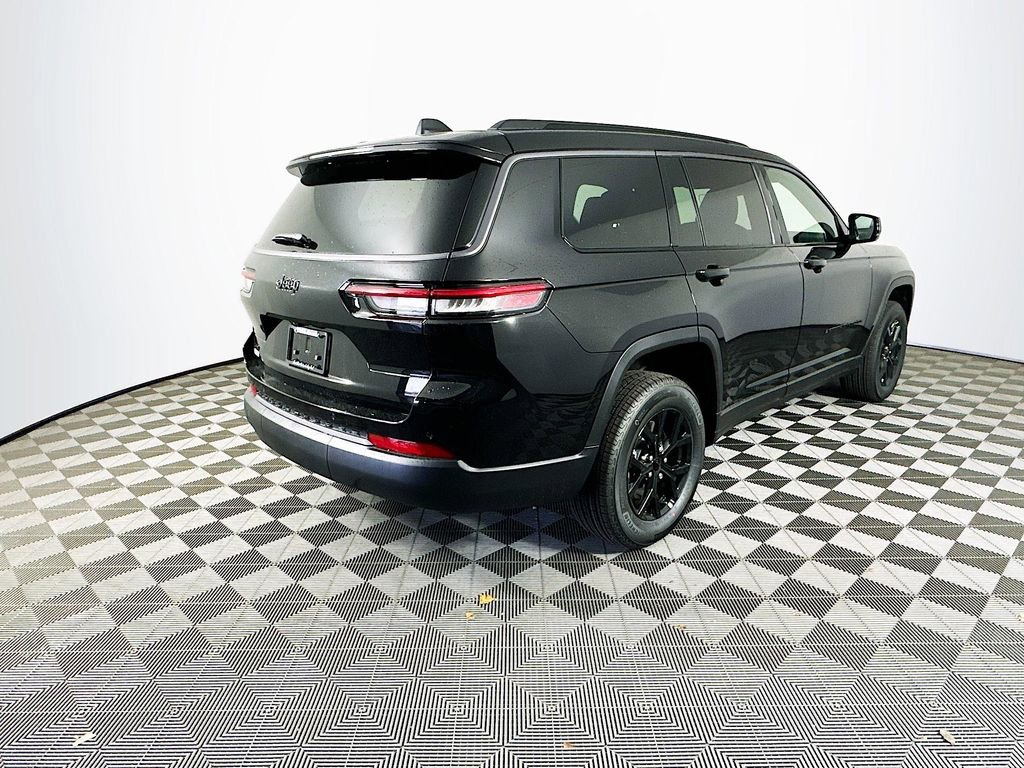 New 2026 Jeep Grand Cherokee L 4WD image 10