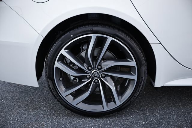New 2024 Jaguar XF R-Dynamic SE AWD/4WD image 13