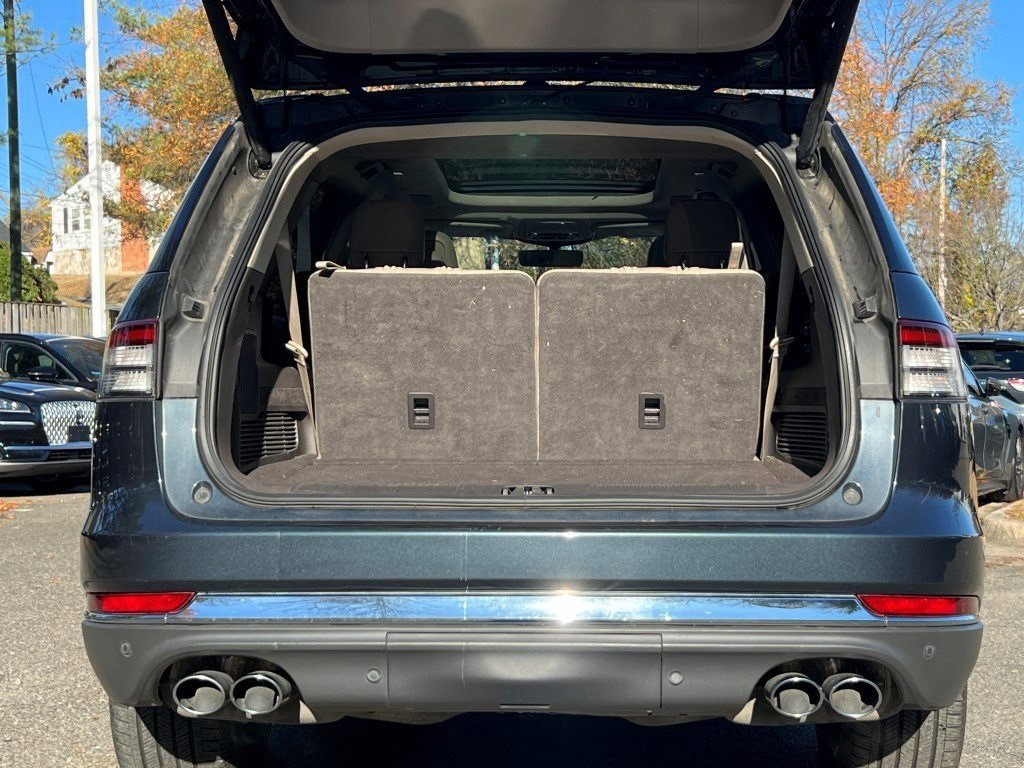 Used 2021 Lincoln Aviator Reserve w/ Equipment Group 202A image 18