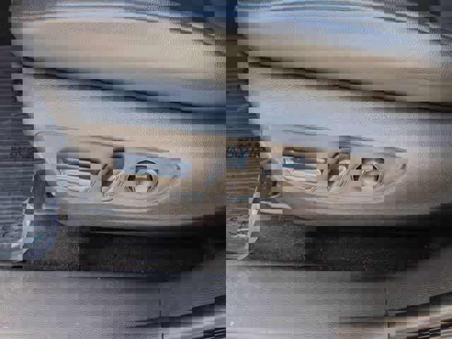 Used 2022 Toyota Highlander XLE image 17