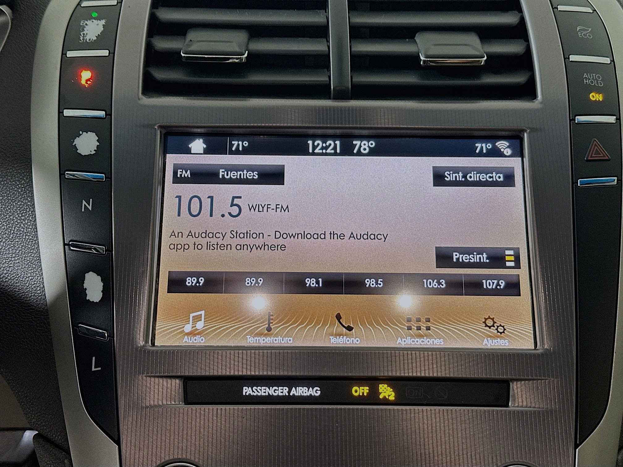 Used 2019 Lincoln MKZ Premiere image 22