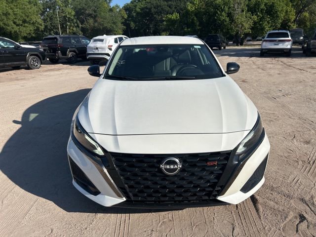 Used 2025 Nissan Altima 2.5 SR image 14