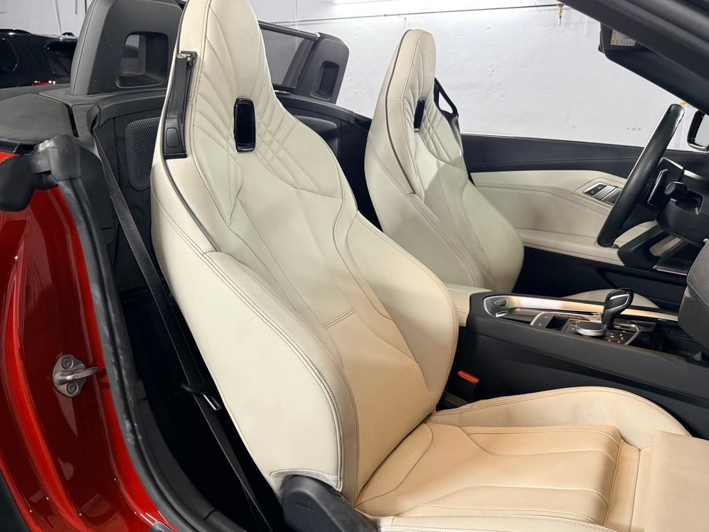 Used 2022 BMW Z4 M40i w/ Premium Package RWD image 22