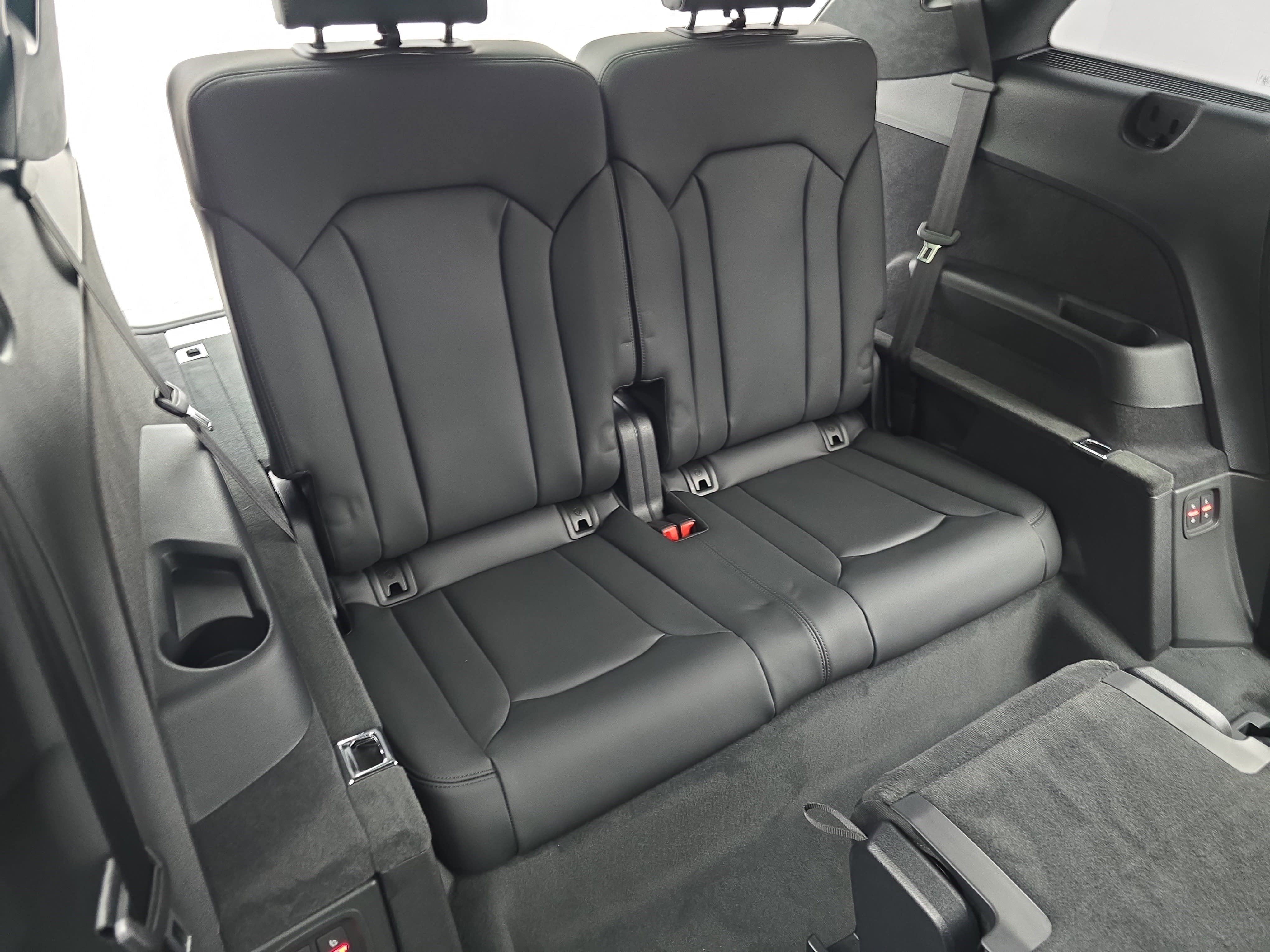 New 2026 Audi Q7 3.0T Prestige image 12
