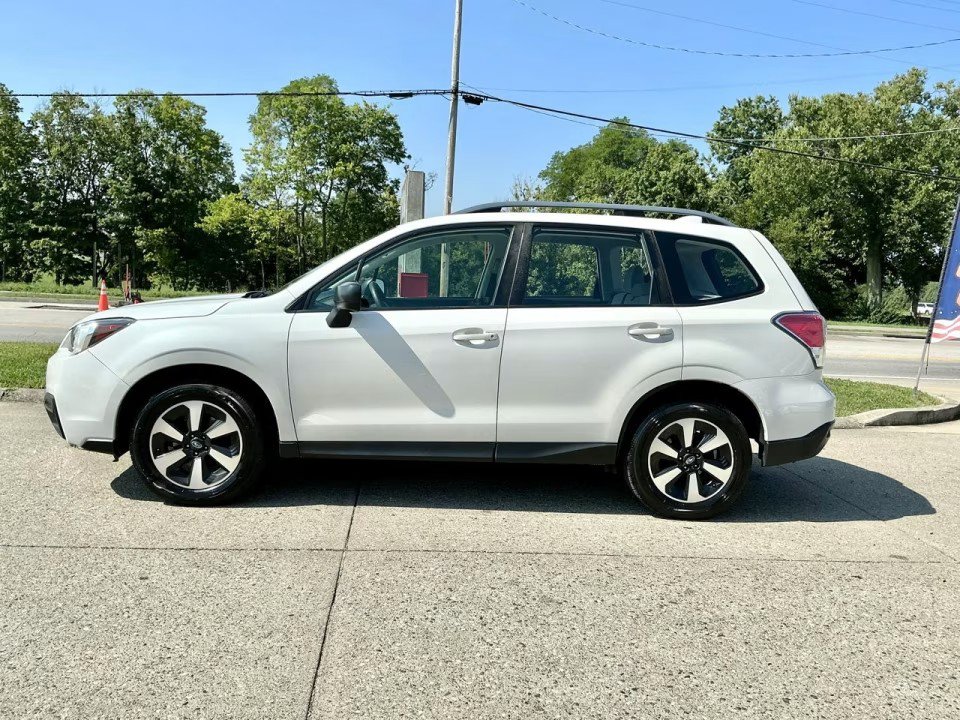 Used 2017 Subaru Forester 2.5i w/ Alloy Wheel Package AWD/4WD image 8