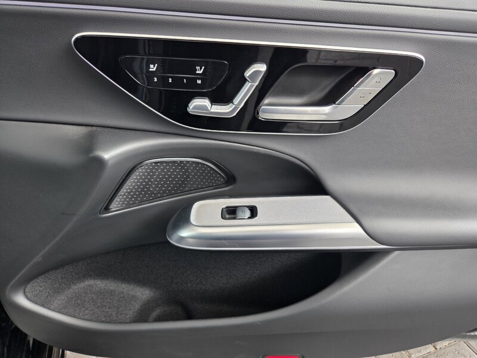 Certified 2026 Mercedes-Benz E 350 4MATIC Sedan image 22