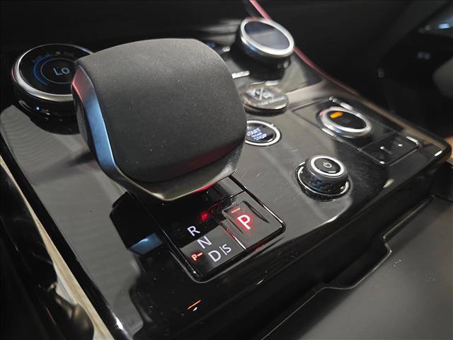 Used 2023 Land Rover Range Rover Sport SE AWD/4WD image 25
