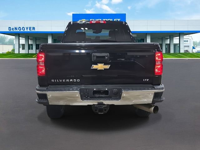 Used 2016 Chevrolet Silverado 2500 LTZ w/ LTZ Plus Package image 6
