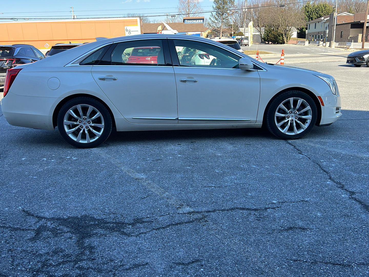 Used 2015 Cadillac XTS Luxury w/ Driver Awareness Package image 6
