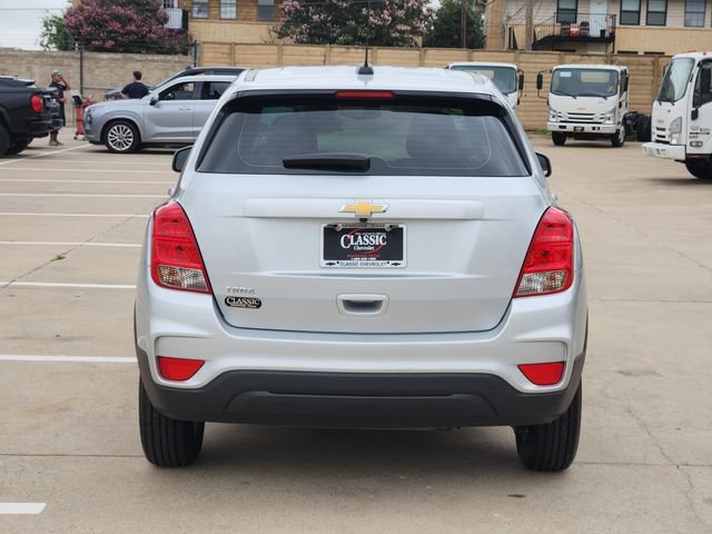 Used 2020 Chevrolet Trax LS FWD image 13