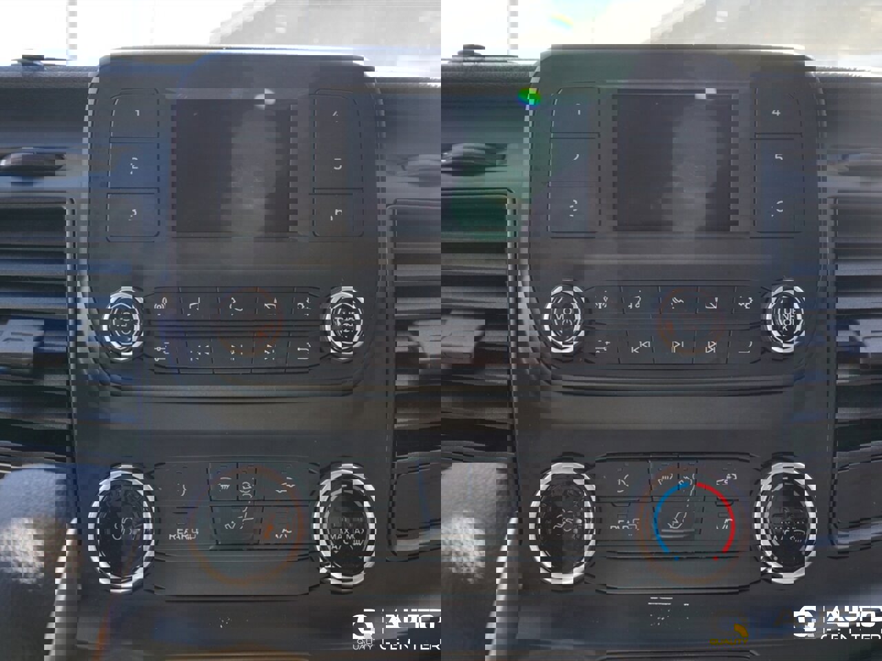 Used 2023 Ford Transit 250 Medium Roof image 24