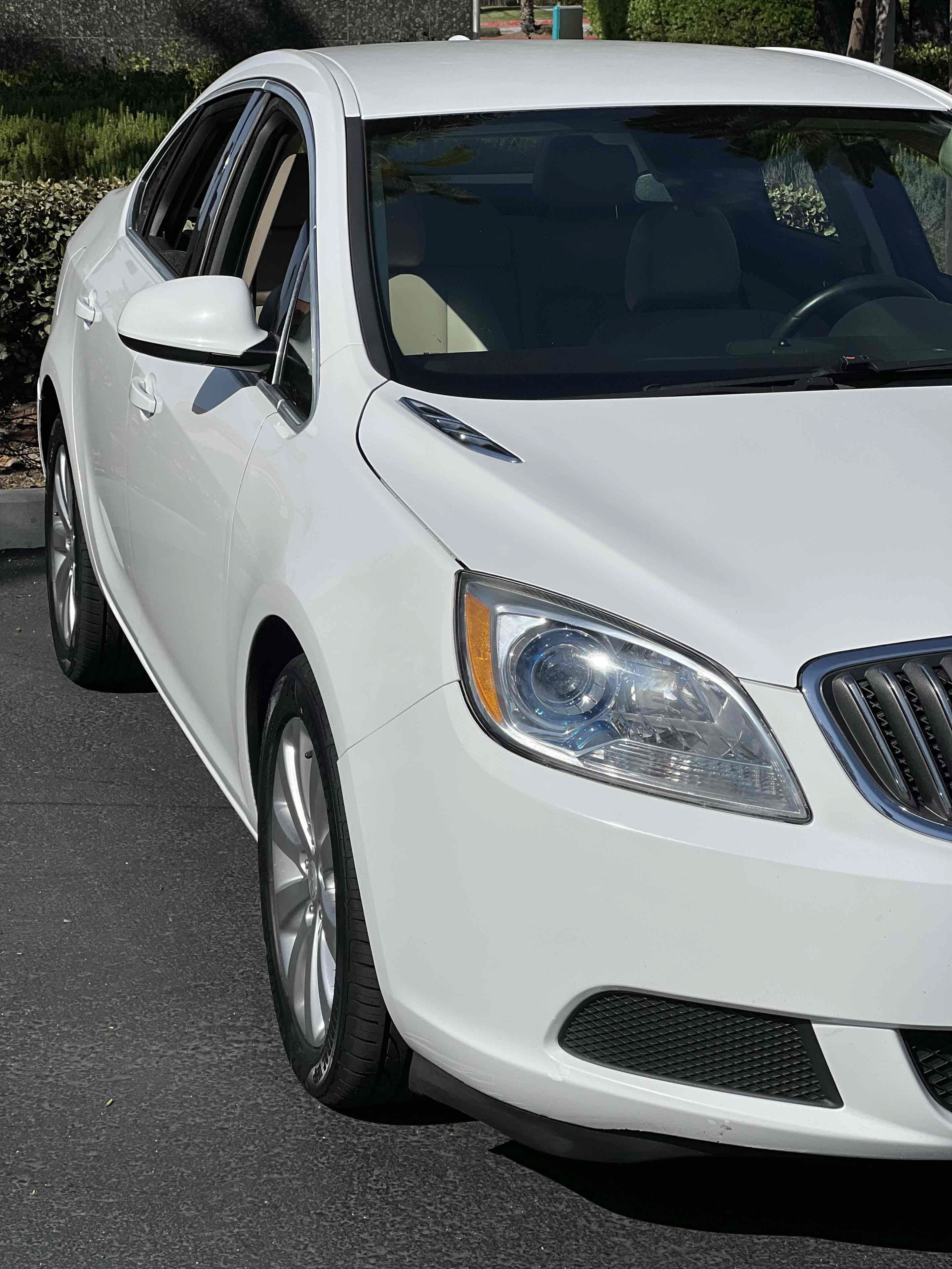 Used 2015 Buick Verano FWD image 41