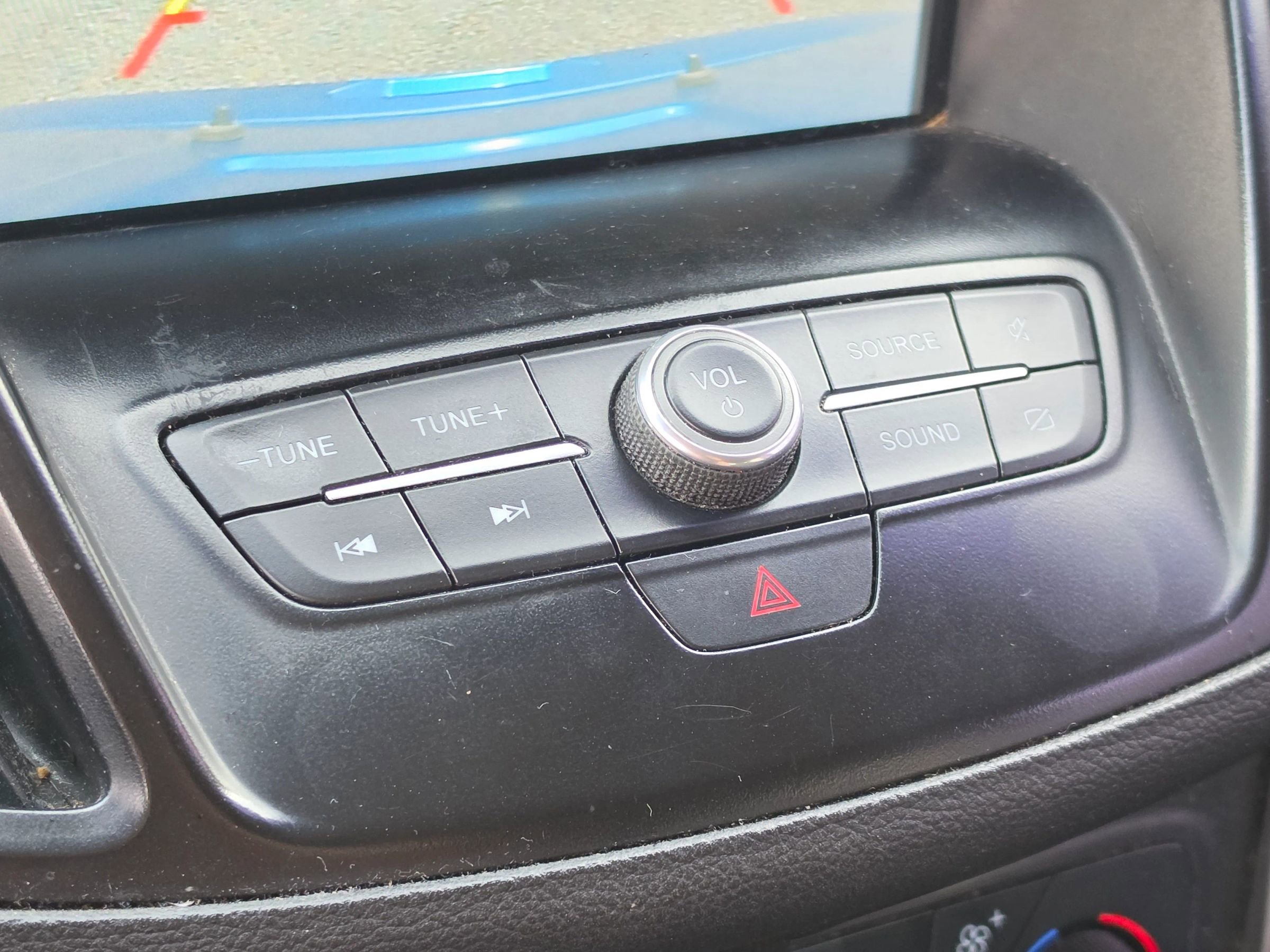 Used 2019 Ford Escape SE FWD image 23