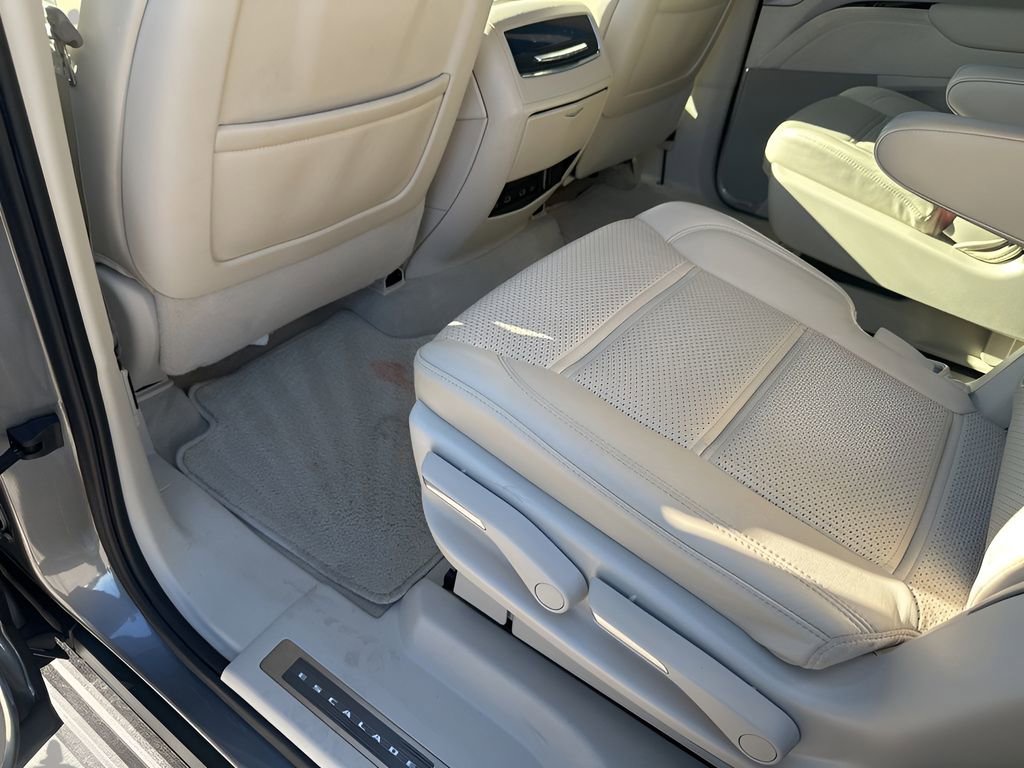Certified 2022 Cadillac Escalade Sport Platinum image 21