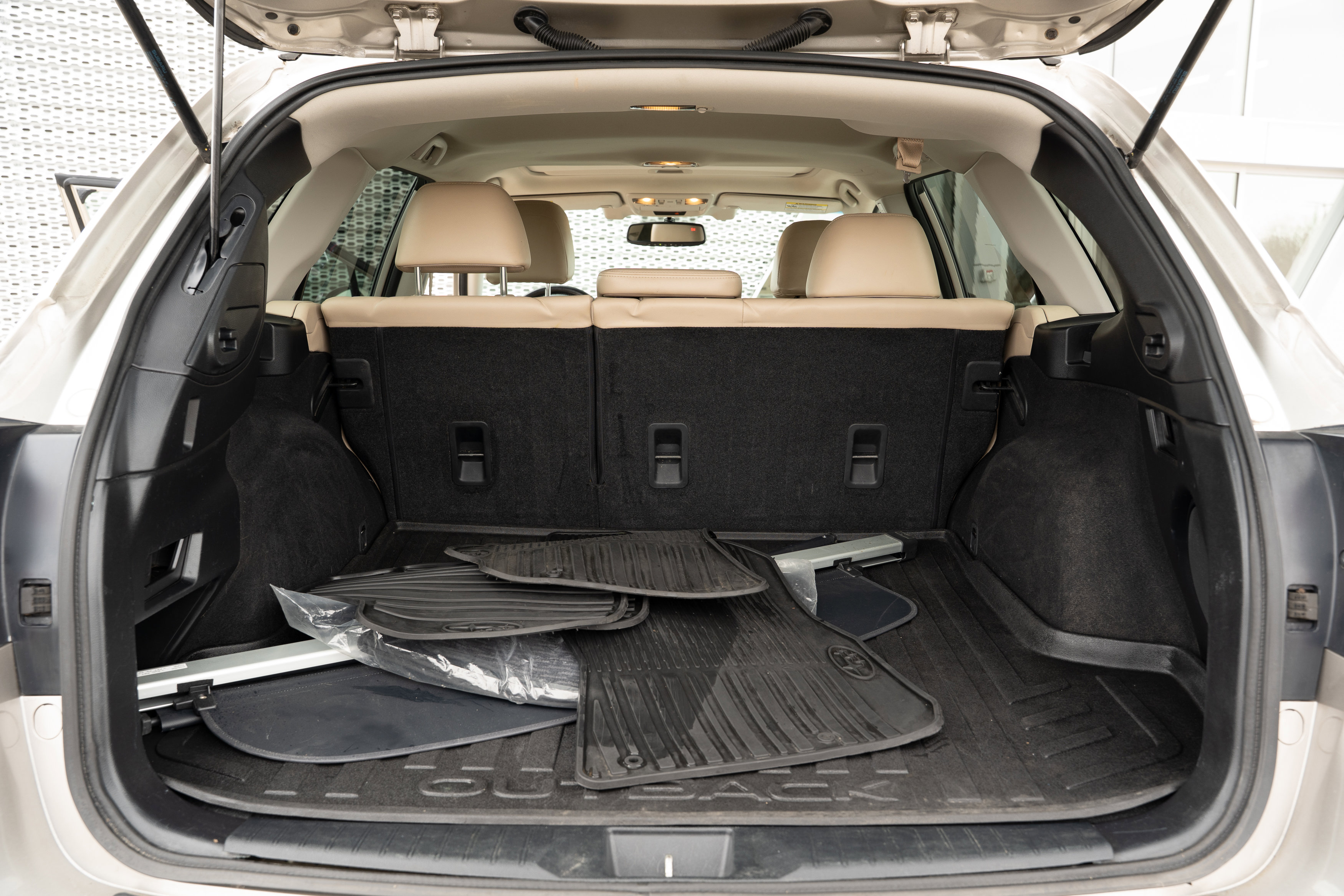 Used 2015 Subaru Outback 2.5i Limited image 28