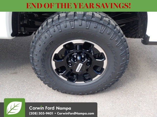 New 2025 Ford F250 Lariat w/ Lariat Ultimate Package image 37