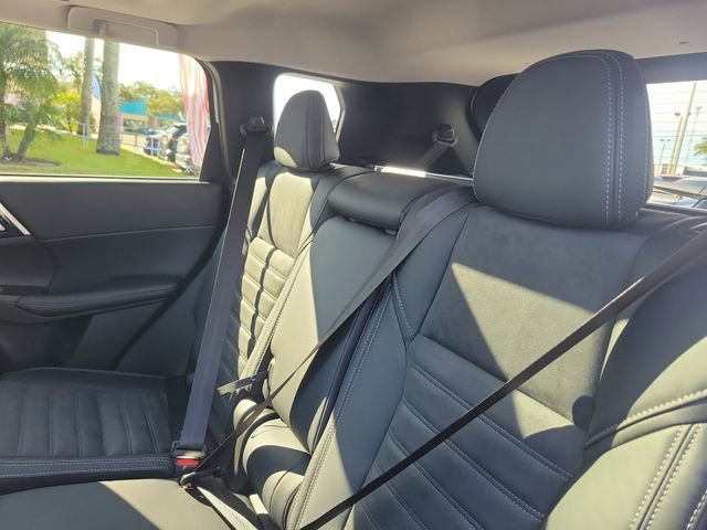 New 2026 Mitsubishi Outlander SE FWD image 13