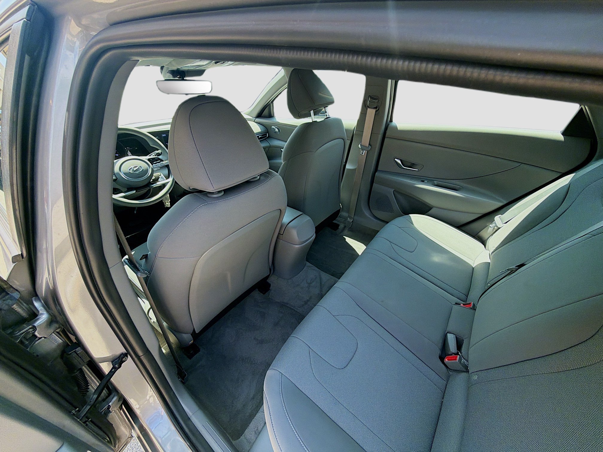 Used 2023 Hyundai Elantra SE w/ Cargo Package FWD image 21