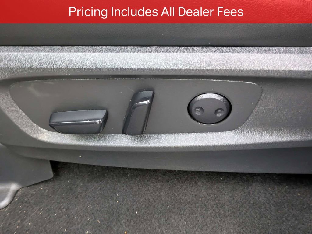 Used 2023 Nissan Pathfinder SL AWD/4WD image 21