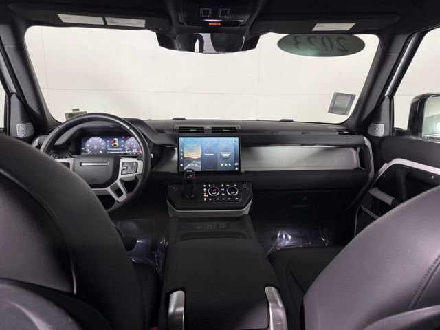 Used 2023 Land Rover Defender 130 SE image 26