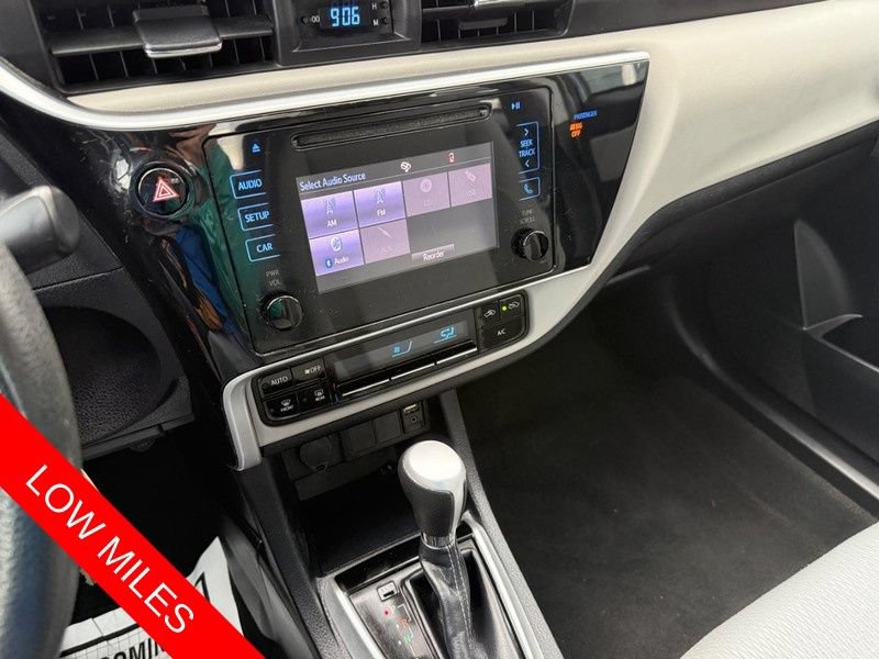 Used 2018 Toyota Corolla LE FWD image 27