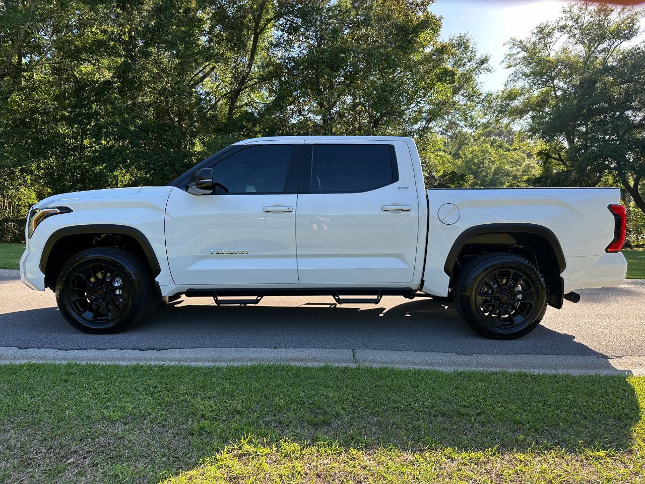 Used 2026 Toyota Tundra SR5 w/ SR5 Premium Package AWD/4WD image 8