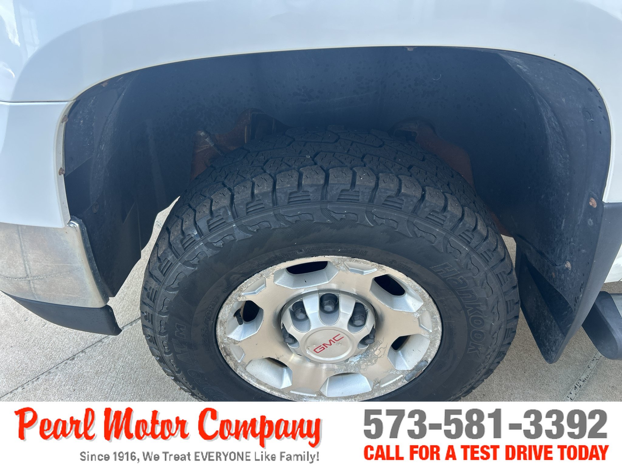 Used 2009 GMC Sierra 2500 SLE w/ Convenience Package AWD/4WD image 8