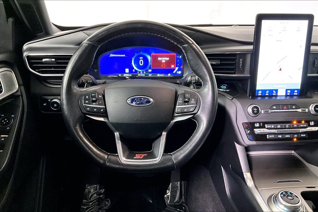 Used 2020 Ford Explorer ST w/ ST Street Pack image 5