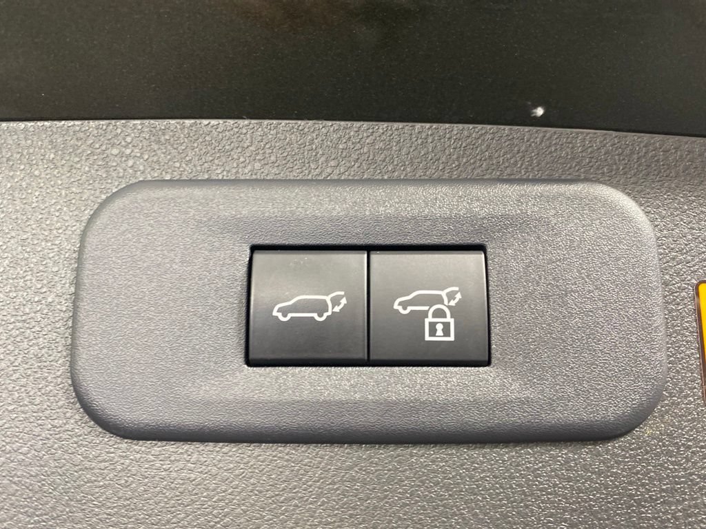 Certified 2025 Lexus NX 250 FWD w/ Accessory Package (K3) image 30