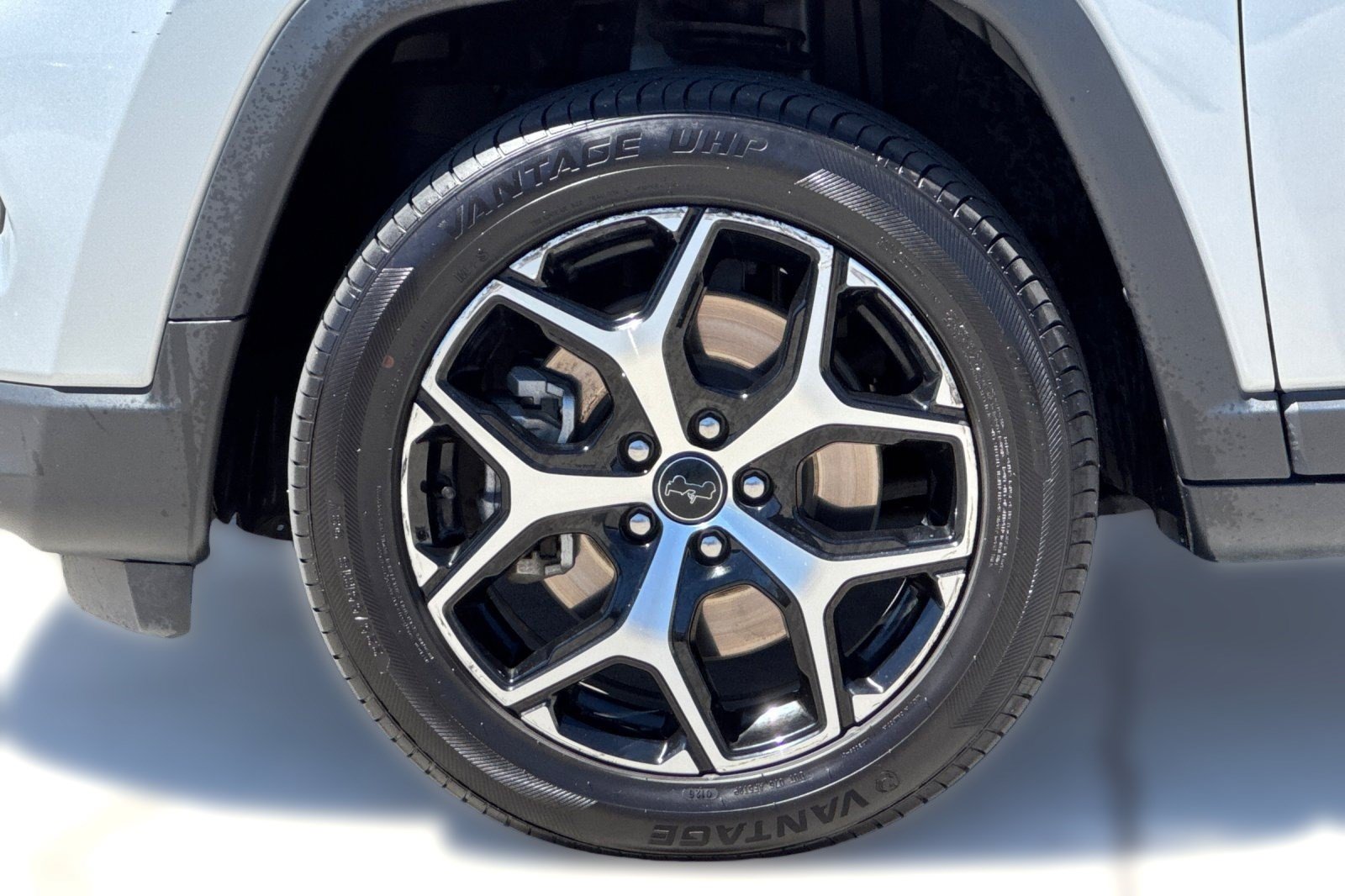 Used 2025 Jeep Compass Limited AWD/4WD image 13