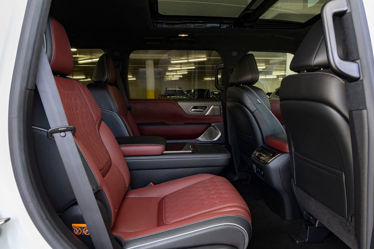 Used 2025 INFINITI QX80 Autograph AWD/4WD image 31