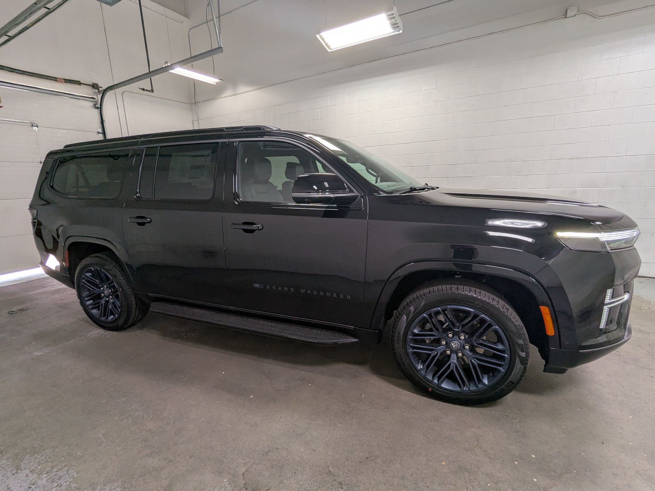New 2026 Jeep Grand Wagoneer L 4WD image 3