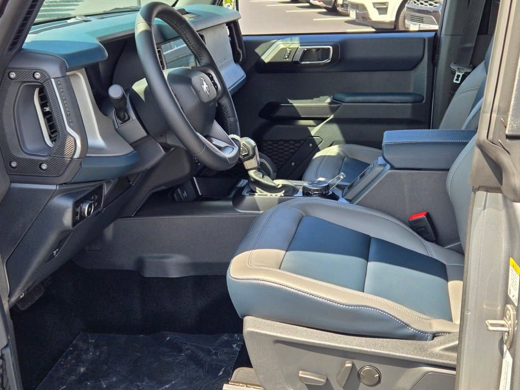 Used 2024 Ford Bronco Outer Banks image 20