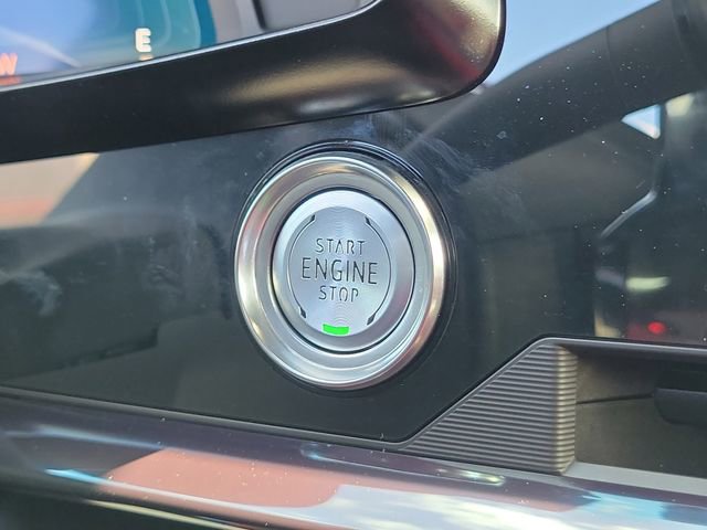 Certified 2025 Chevrolet Corvette Stingray Preferred Cpe w/ Stealth Interior Trim Package image 31