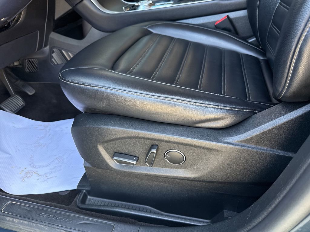 Used 2019 Ford Edge SEL w/ Equipment Group 201A AWD/4WD image 27