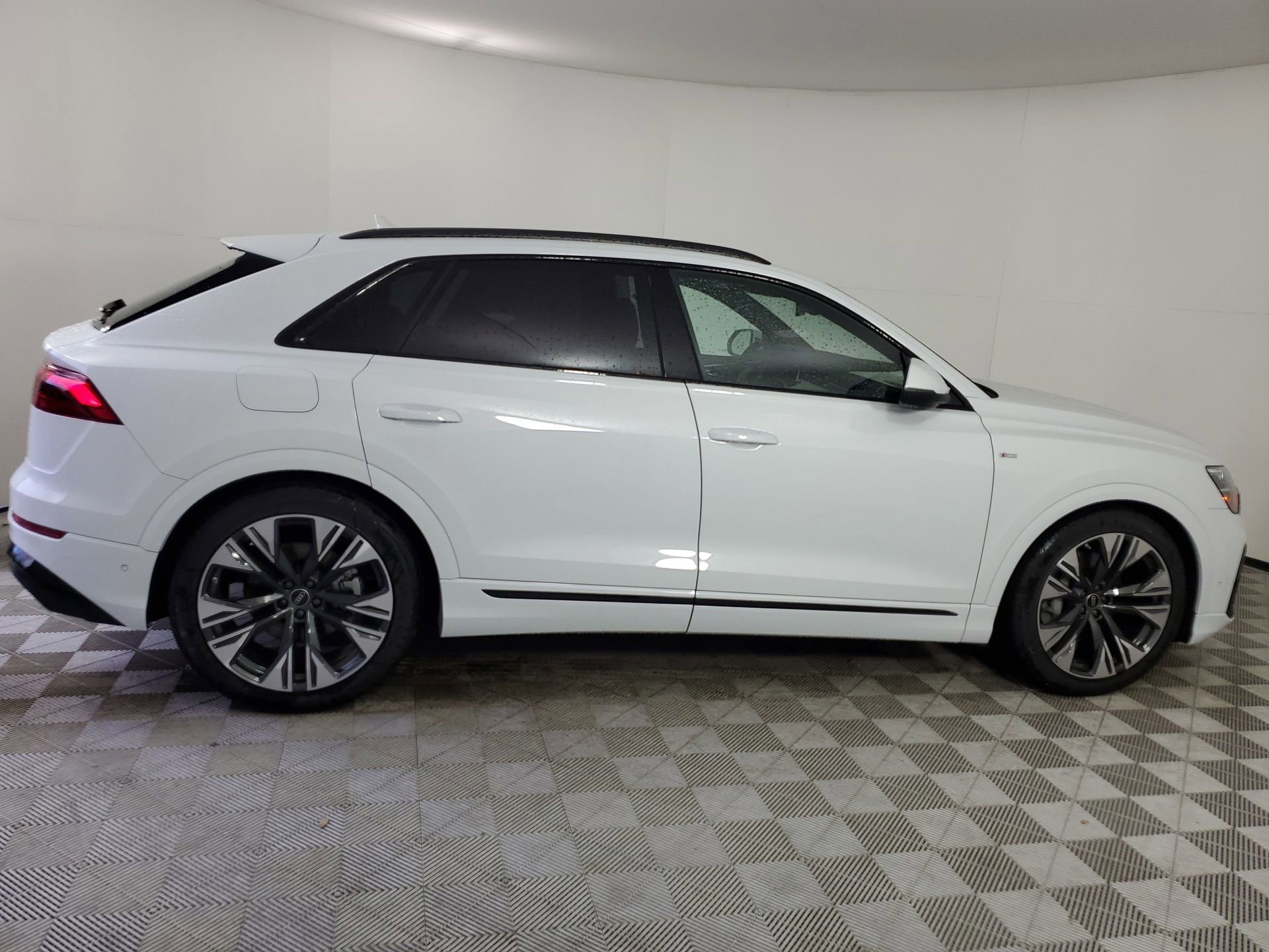 New 2026 Audi Q8 Premium Plus image 12