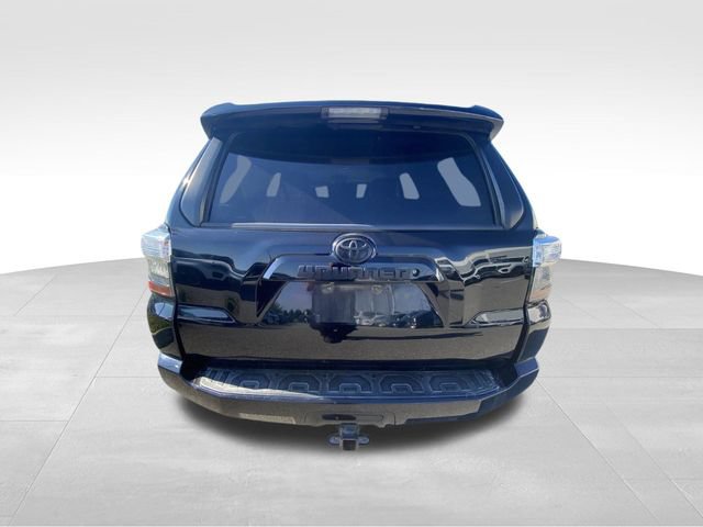 Used 2016 Toyota 4Runner SR5 RWD image 7